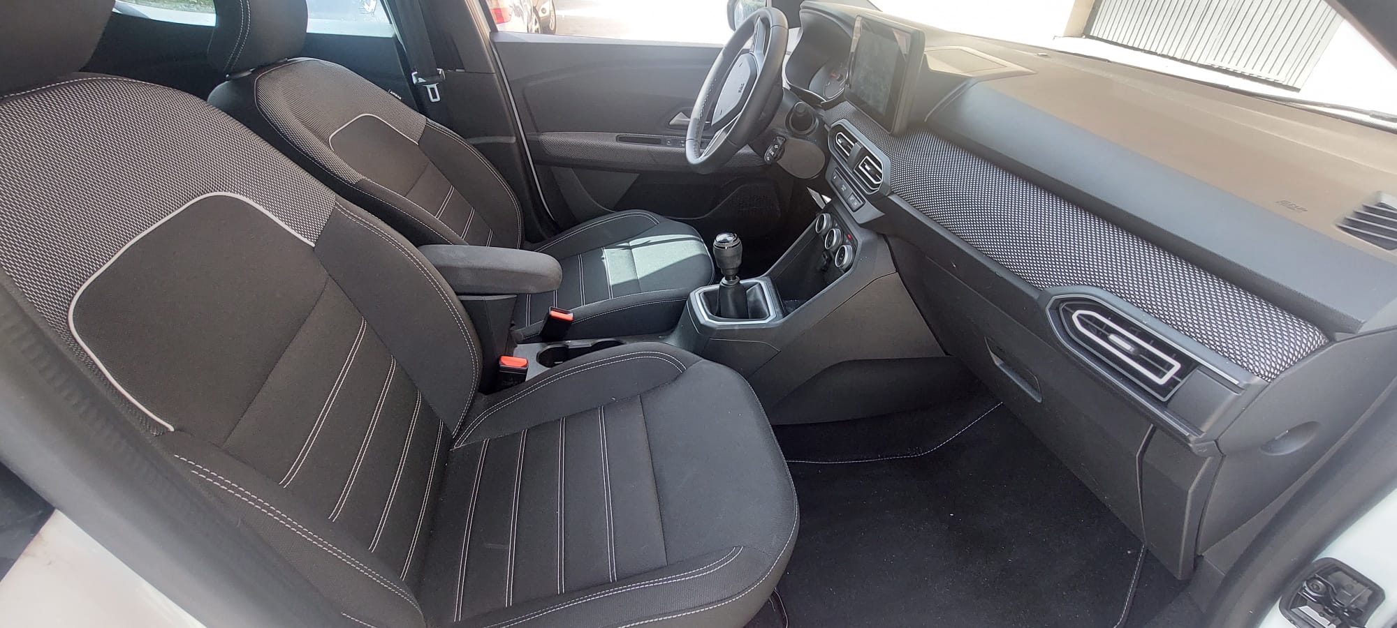 Dacia Sandero 1.0 100cv glp miniatura 10